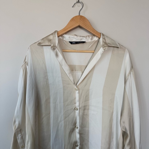ZARA SATIN OVERSIZED Striped Flowy V-Ndck Button Up SHIRT SAND BEIGE 2562/162 - Picture 7 of 13